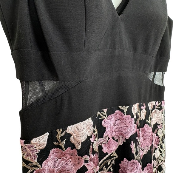 Xscape Floral Embroidered Front Slit Sleeveless Gown Maxi Dress Black + Pink 14 - Picture 5 of 16